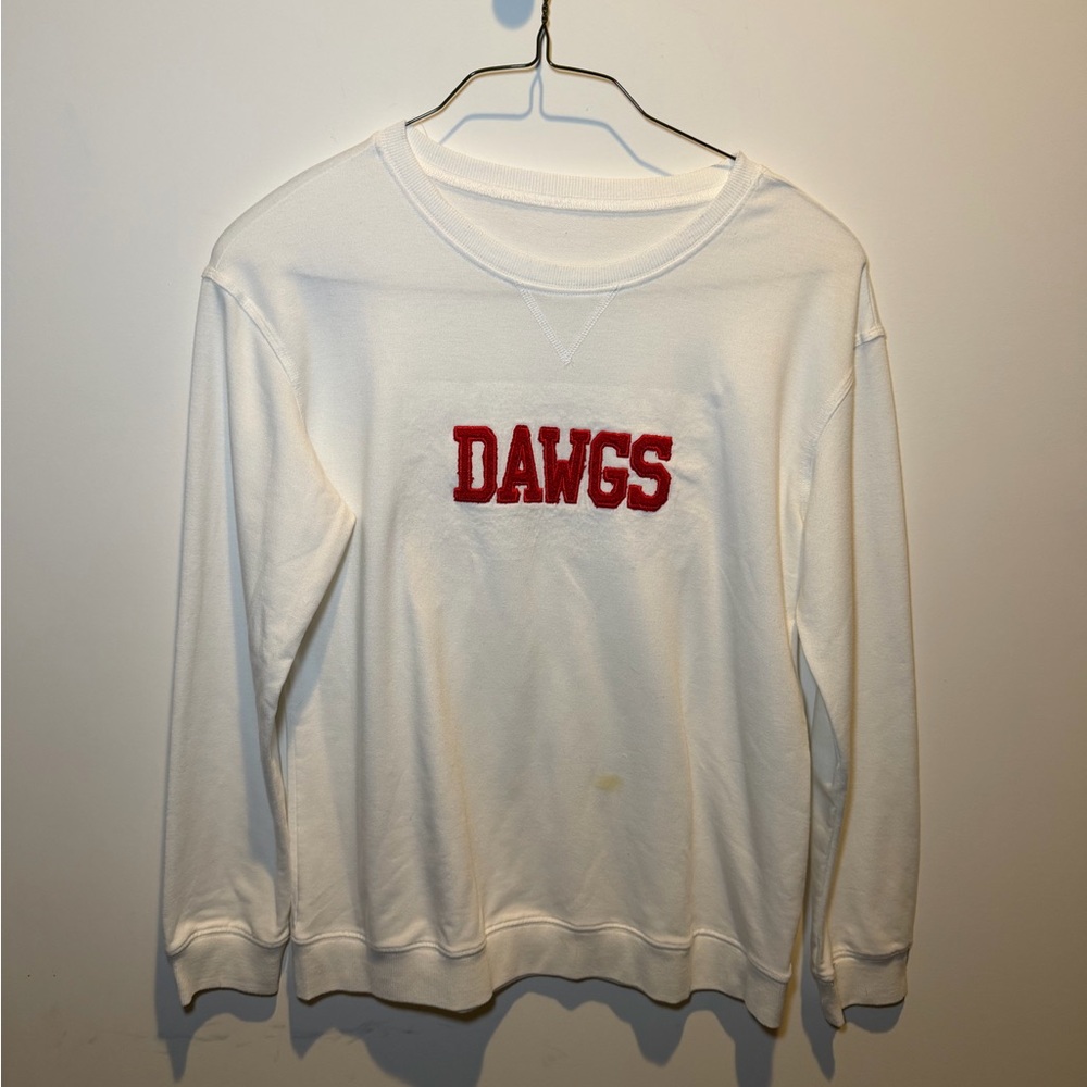 White Sweater‎ with Red 'DAWGS'